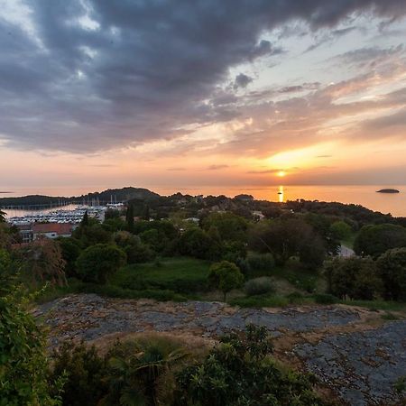Guesthouse Galeb Vrsar Exteriör bild